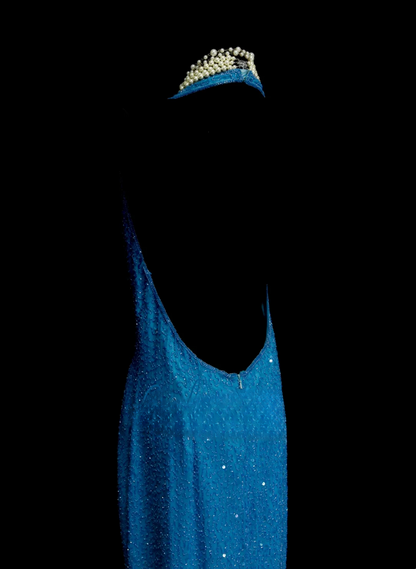 Elegantes, schlichtes Meerjungfrauen-Abendkleid mit Neckholder in Blau, inspiriert von rückenfreiem Pailletten-Stil, beeindruckt durch langes, formelles Abendkleid OB029
