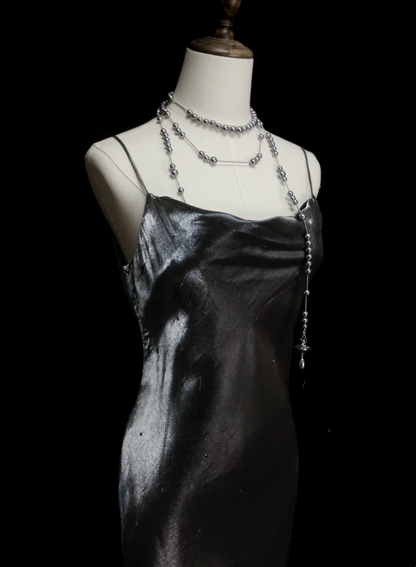 Elegantes, formelles Meerjungfrauen-Kleid mit Spaghettiträgern in Grau – ein beeindruckendes langes Ballkleid OB030