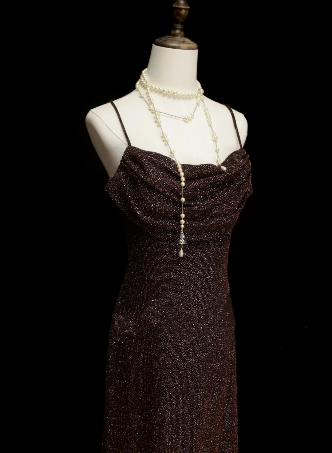 Elegantes, formelles A-Linien-Kleid mit Spaghettiträgern, braunem Paillettenbesatz, beeindruckendes langes Ballkleid, Abendkleid OB031