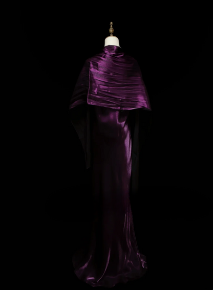 Robe de bal longue sirène chic et élégante en satin violet à fines bretelles et cape, référence OB032