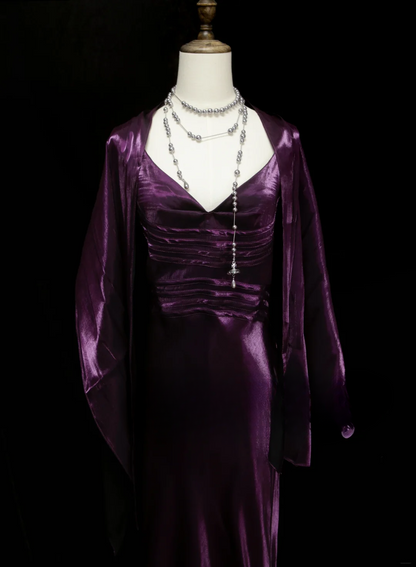 Robe de bal longue sirène chic et élégante en satin violet à fines bretelles et cape, référence OB032