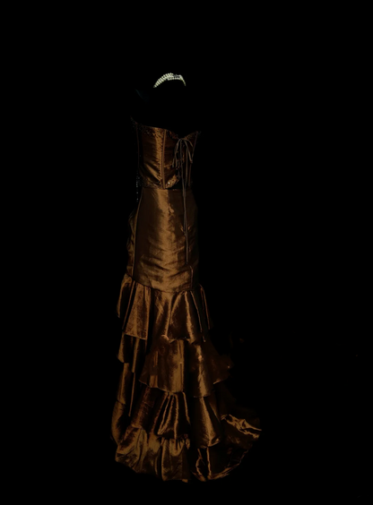 Robe de bal sirène vintage marron longue des années 70, décolleté cœur, inspiration tenue de soirée OB042