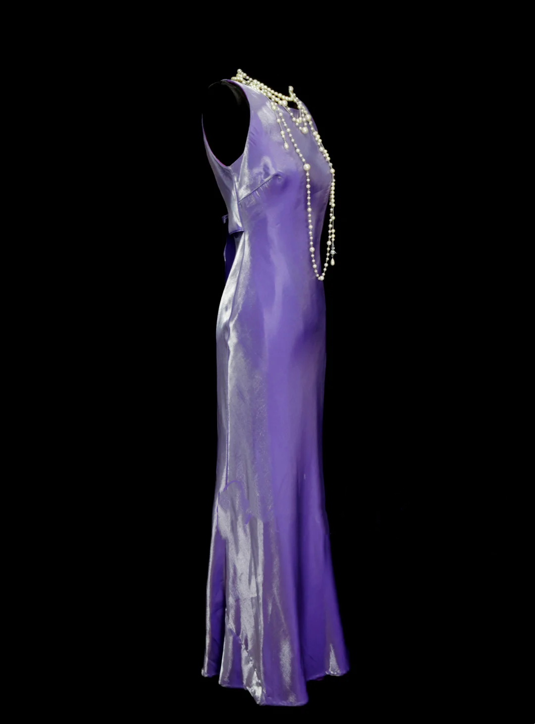 Robe de bal vintage sirène lilas sans manches et dos nu, longue, style années 70, inspiration tenue de soirée OB044