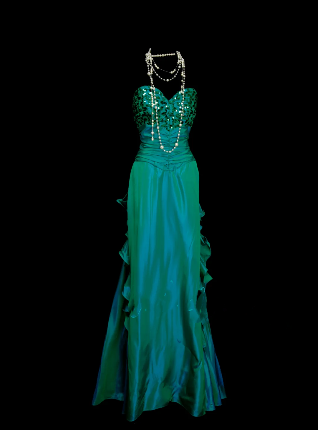 Robe de bal longue chic en satin vert anthracite plissée à sequins, coupe trapèze, bustier cœur, idéale pour une soirée, un 18e anniversaire ou une remise de diplôme (OB045)