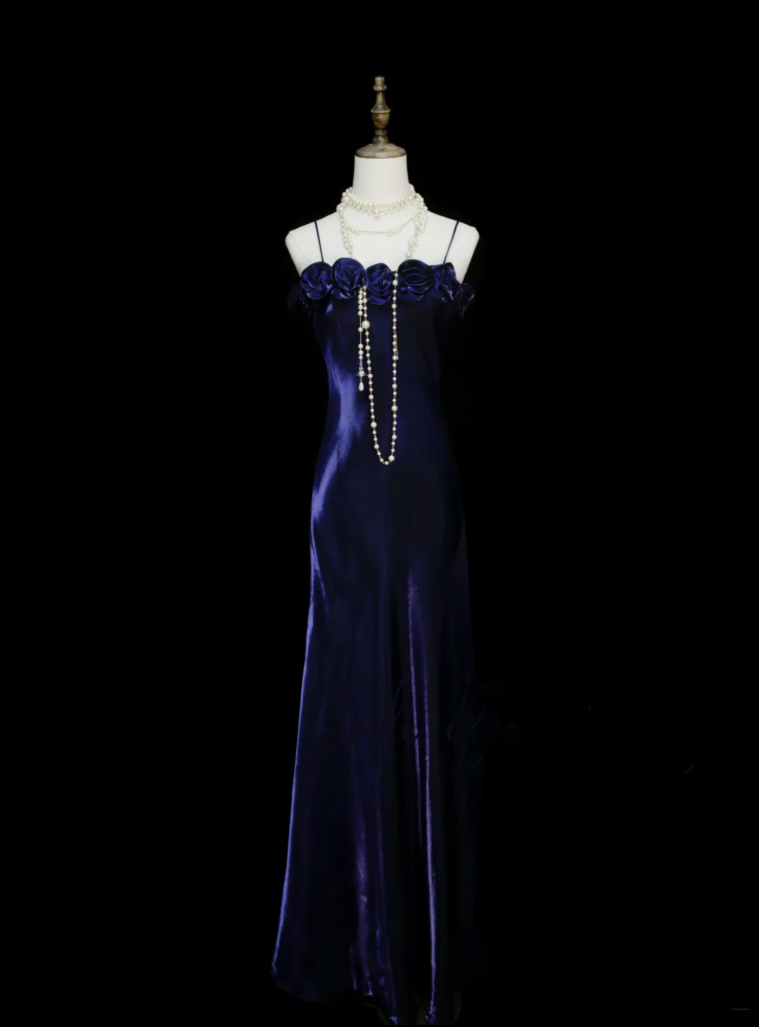 Robe de bal longue chic à bretelles spaghetti, couleur raisin et fleurs, coupe trapèze, idéale pour une soirée, un 18e anniversaire ou une remise de diplôme (OB046)