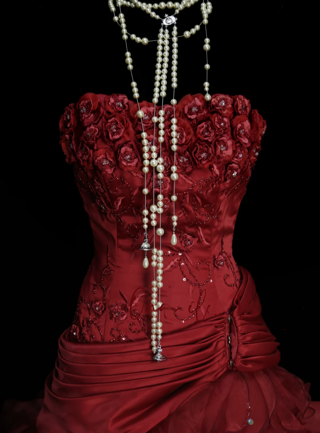 Robe de bal bustier bordeaux sans manches avec appliques, robe longue en satin pour femme, robe de quinceañera pour les 16 ans, tenue de quinceañera OB047