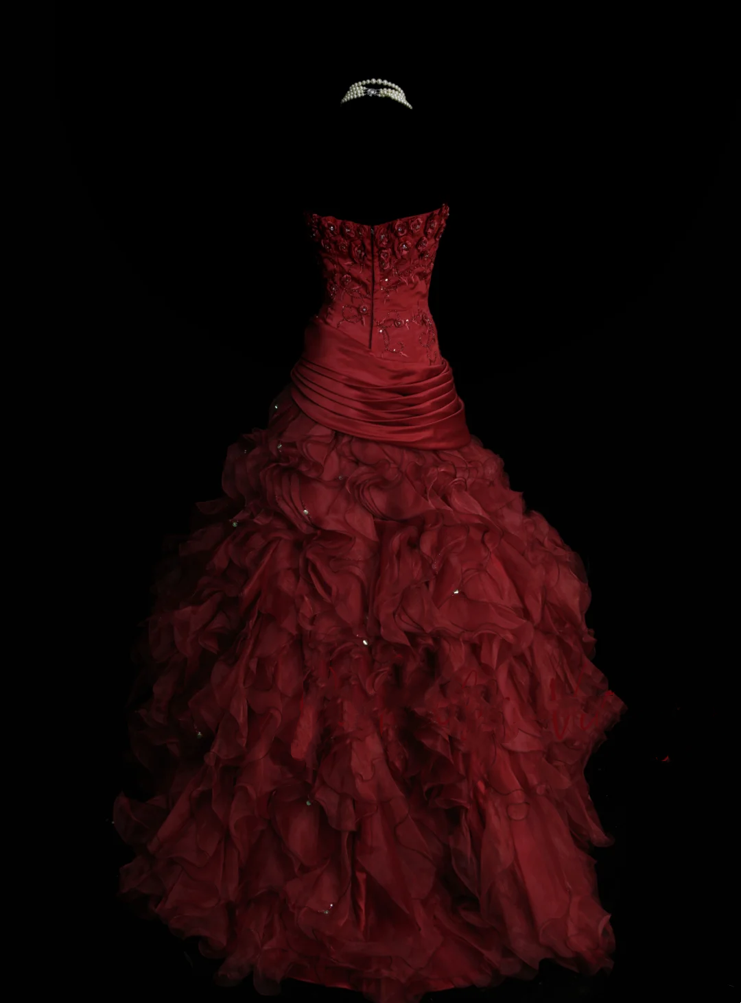 Robe de bal bustier bordeaux sans manches avec appliques, robe longue en satin pour femme, robe de quinceañera pour les 16 ans, tenue de quinceañera OB047