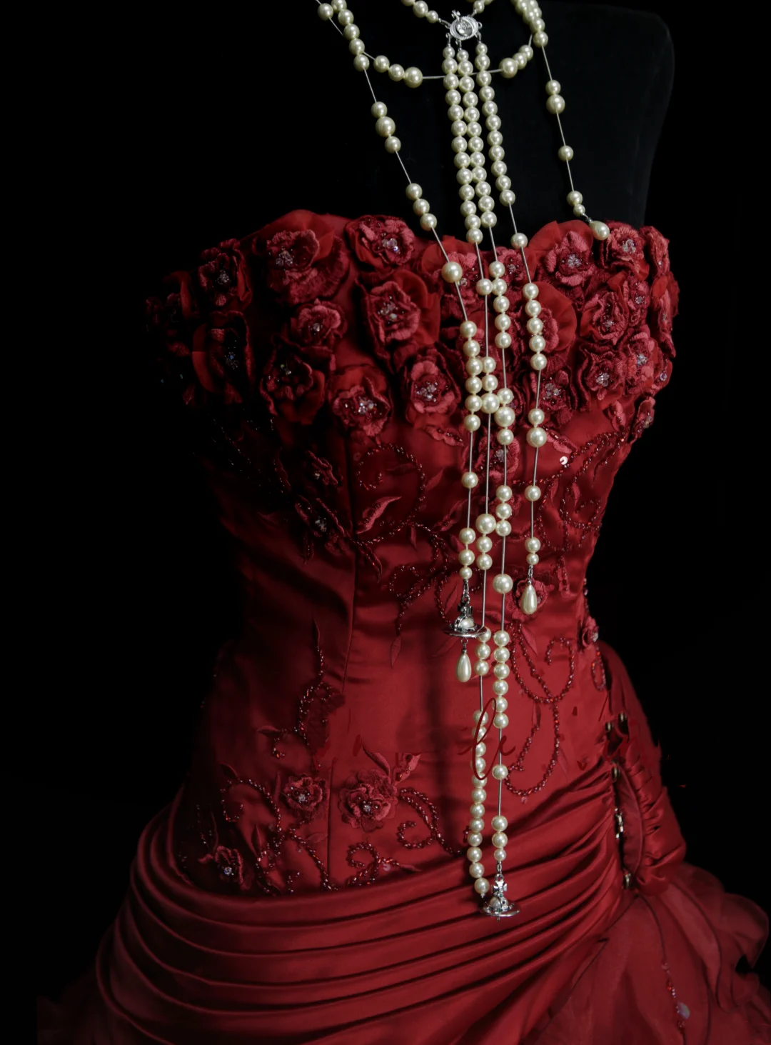 Robe de bal bustier bordeaux sans manches avec appliques, robe longue en satin pour femme, robe de quinceañera pour les 16 ans, tenue de quinceañera OB047