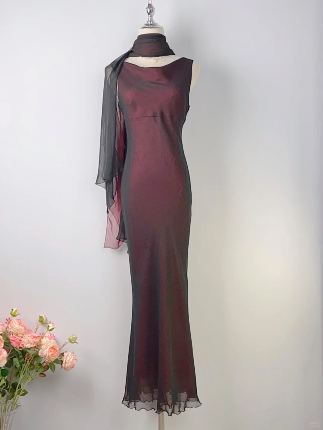 Vintage Mermaid Burgundy Cowl Neck Long With Ruffles Scarf Prom Dresses Formal Outfits RB3905