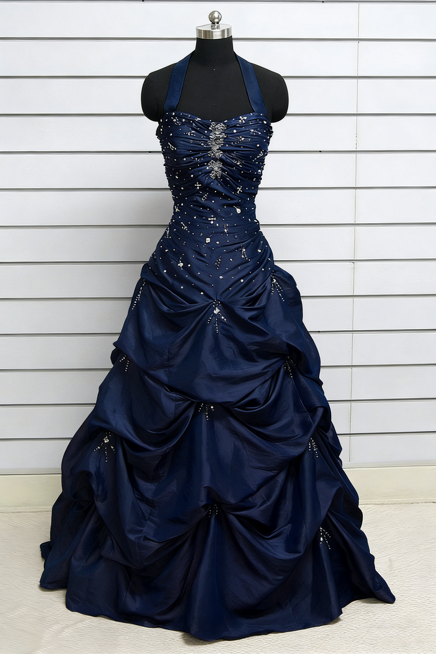 Hübsches Ballkleid Neckholder Grape Ballkleider Abendkleid 18. Geburtstag Outfits Abendkleid RA032