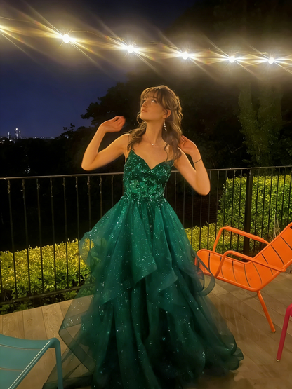 Vintage-Ballkleid mit Spaghettiträgern, marineblauer Tüll, langes Abendkleid, Inspiration für Partys und Abschlussbälle RA084