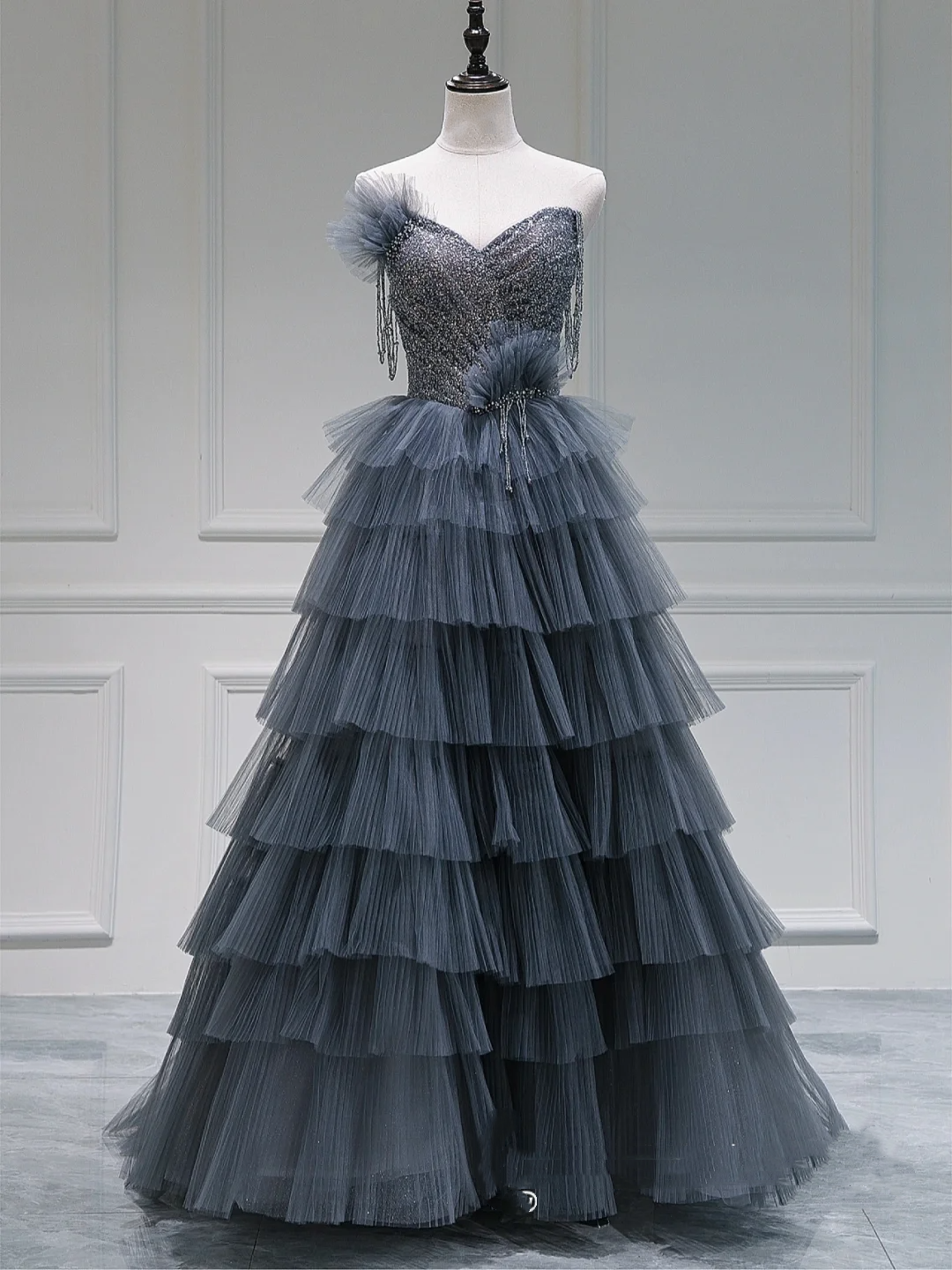 Unique Ball Gown Sweetheart Gray Tulle Long Prom Dresses Reveal Inspiration Party Dress Birthday Outfit Graduation Dress RB1082