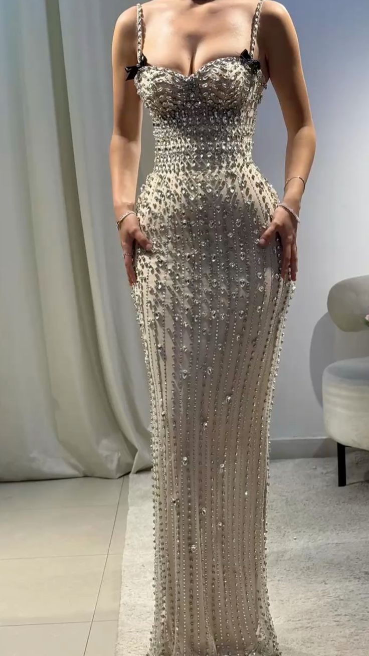 Chic Mermaid Spaghetti Straps Champagne Silver Beaded Long Prom Dresses Inspo Prom Gown DH3000