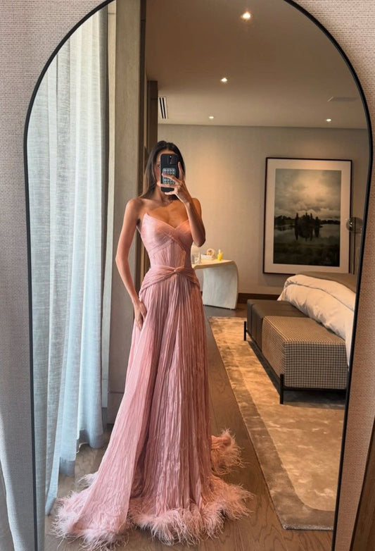 Besonderes A-Linie Herzausschnitt Plissee Chiffon Rosa Ärmellos Federn Langes Ballkleid Inspo Ballkleid RB1394