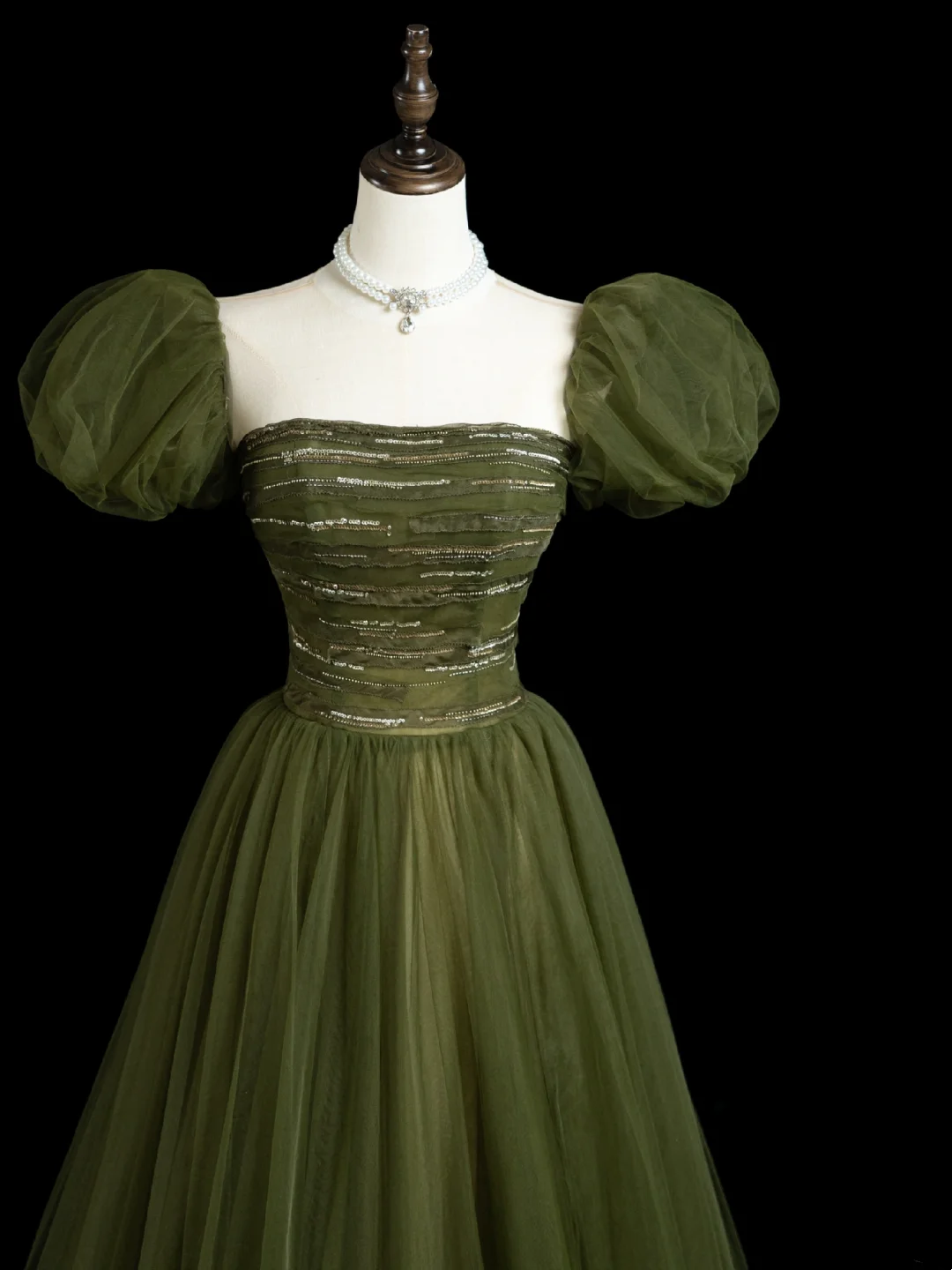 Retro A-Linie trägerloser Tüll Olivgrüner Tüll Lange Ballkleider Beeindrucken 18. Geburtstag Outfits Ballkleid RB1854