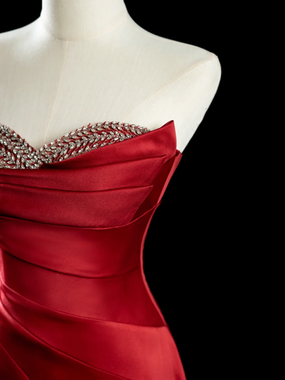 Schickes Ballkleid mit herzförmigem Ausschnitt und roten Satinperlen, Abschlussballkleider für Senioren, ästhetische Ballkleider, formelle Outfits, Abschlusskleid RB1946