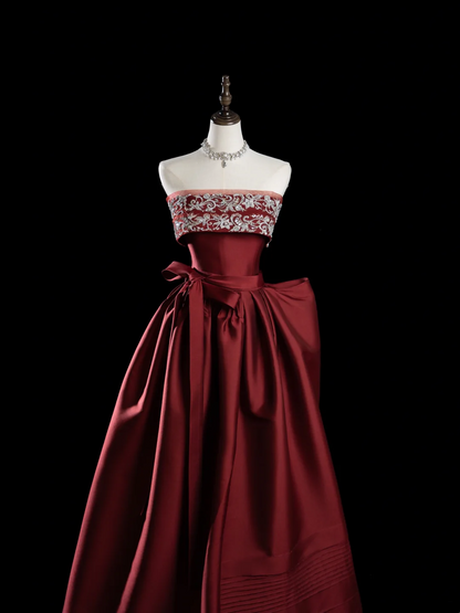 Edles Ballkleid, trägerlos, Burgunderrot, Satin, Ballkleider, Abendkleid, 20. Geburtstag, Outfits, Ballkleid RB1949