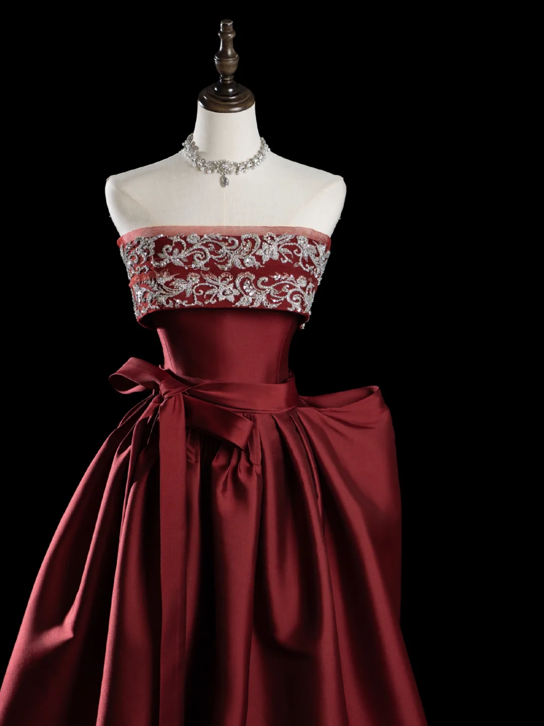 Edles Ballkleid, trägerlos, Burgunderrot, Satin, Ballkleider, Abendkleid, 20. Geburtstag, Outfits, Ballkleid RB1949