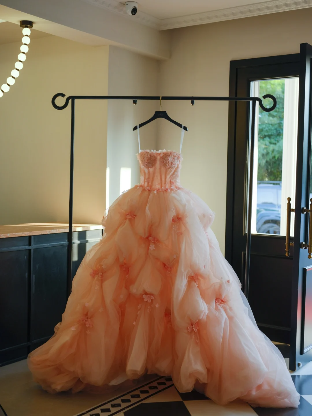Robe de bal bustier rose poudré en tulle fleuri, longue, idéale pour les 15-16 ans (AB595)