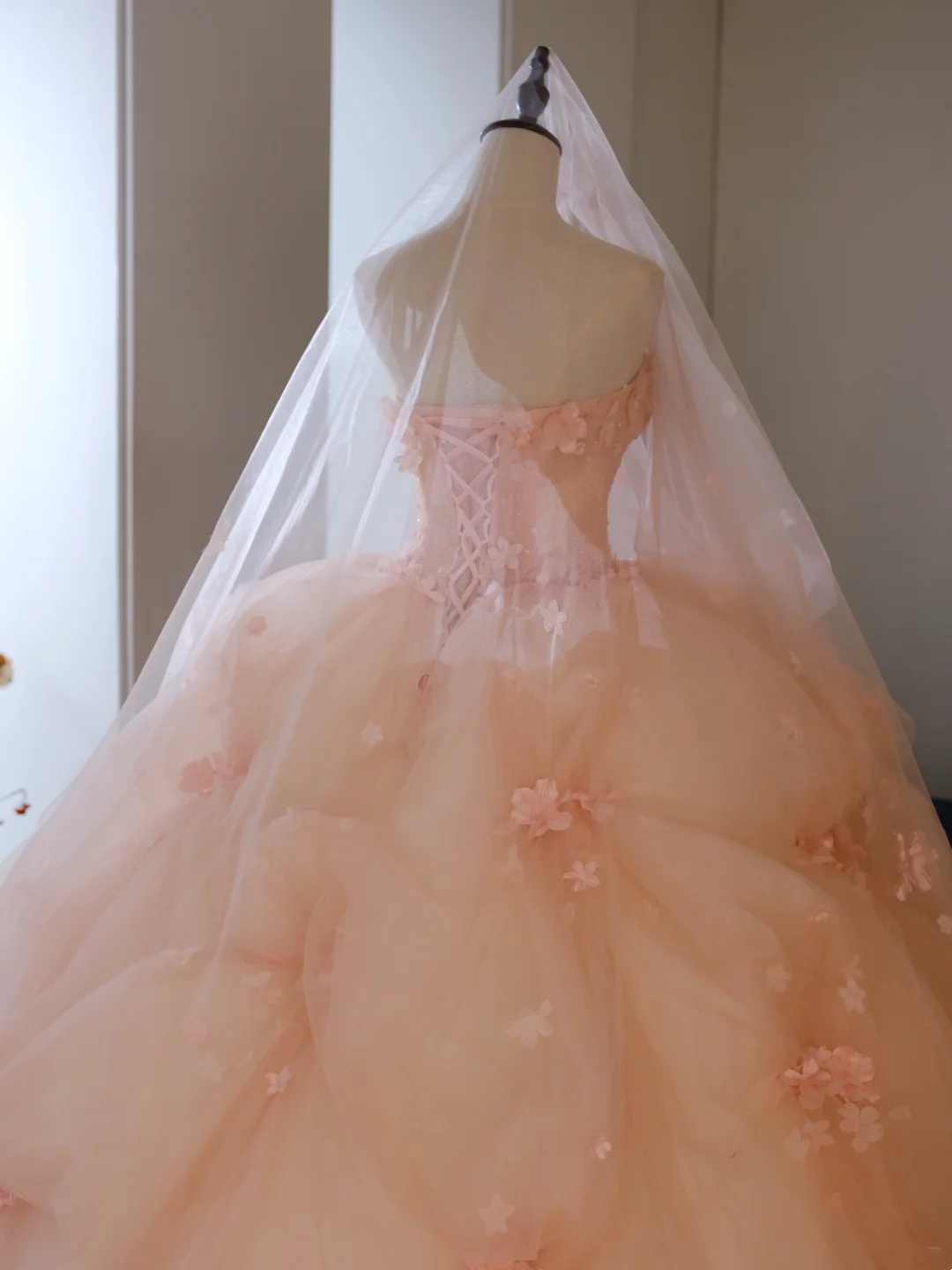 Robe de bal bustier rose poudré en tulle fleuri, longue, idéale pour les 15-16 ans (AB595)