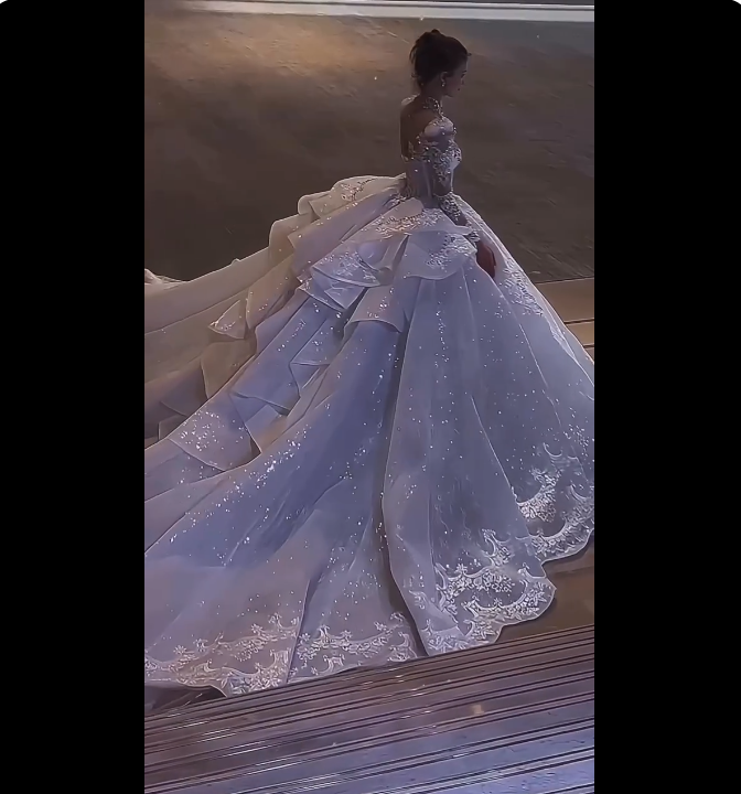 Ethereal Ball Gown Square Neck White Fitted Corset Long Sleeve Sequins Wedding Dress Bride Gowns Wedding Dresses RB2069