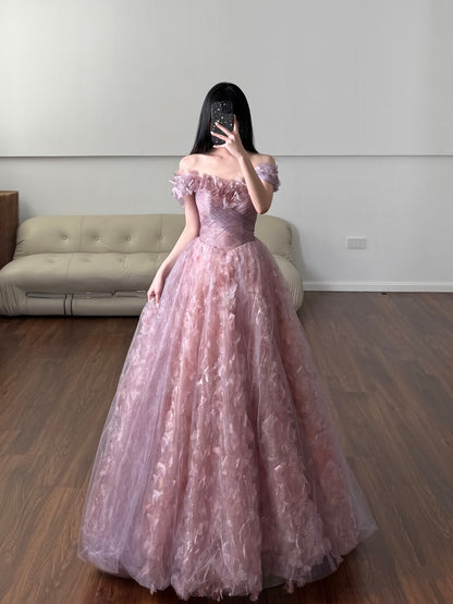 Einzigartiges Ballkleid aus schulterfreiem Tüll mit Spitze in Rosa, Inspiration für Ballkleider, langes Partykleid, Geburtstagsoutfits, Abschlusskleid RB2161