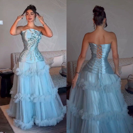 Charmantes trägerloses Ballkleid aus blauem Tüll, Inspiration für Teenager, formelle Kleidung, Party-Outfits, Ideen für Ballkleider RB2172