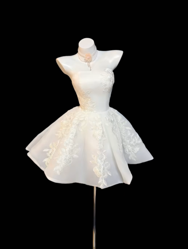 Pretty Ball Gown Strapless White Lace For Women Girls Teens Graduation Inspo Short 16th Birthday Outfits With Bow Homecoming Dresses RB3093