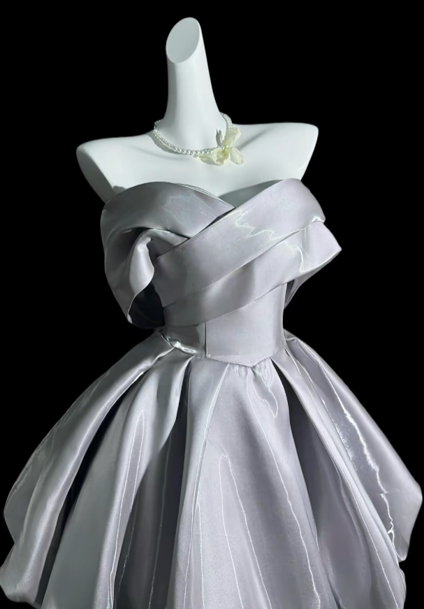 Unique Ball Gown Off The Shoulder Silver With Ruffled University Ideas Homecoming Dress Inspo Short Senior Party Cocktail Outfits RB7060
