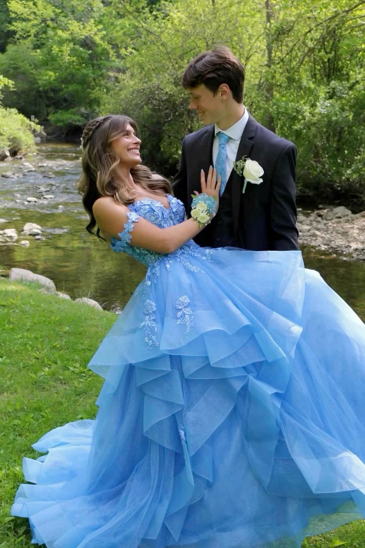 Süßes Ballkleid aus der Schulter blau Spitze Tüll Ballkleider Partykleid Geburtstag Outfits Abschlusskleid RB765