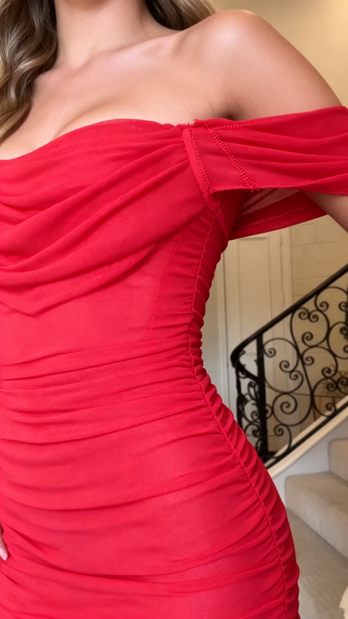 Kurzes Etuikleid mit Carmen-Ausschnitt, rotes Abschlussballkleid, Abendkleid, Homecoming-Kleid, kurzes Partykleid RB8152