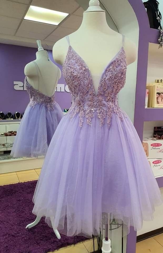 Trendy A-Linie Spaghettiträger Lila Tüll Kurzes Kleid zum 16. Geburtstag Homecoming Kleider Cocktailkleid RB818