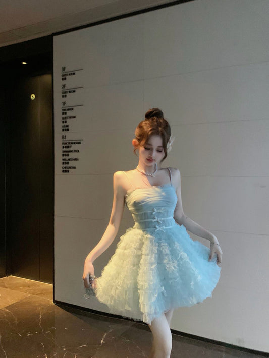Schönes hellgrünes A-Linien-Kurzkleid aus Tüll mit Spaghettiträgern RF01001