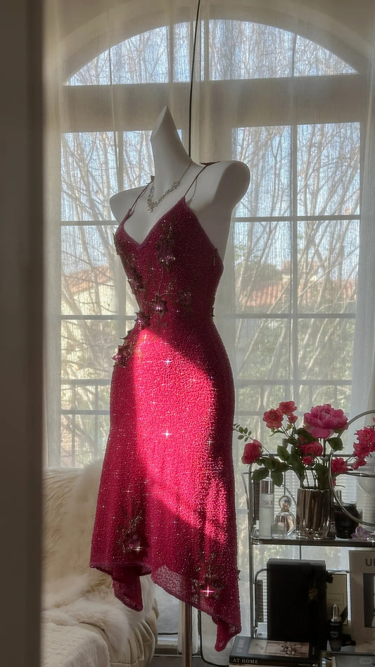 Elegantes rotes Etuikleid aus Seide mit Spaghettiträgern und Perlen, kurzes Ballkleid mit 3D-Applikationen RF01012
