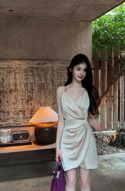 Modisches Champagner Neckholder Etuikleid aus Satin für den Heimkehrabend, formelles Partykleid RF01023