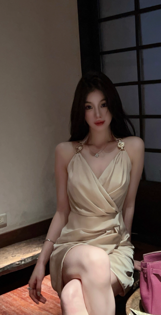 Modisches Champagner Neckholder Etuikleid aus Satin für den Heimkehrabend, formelles Partykleid RF01023