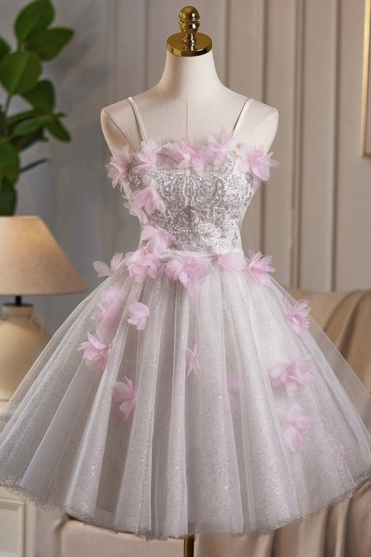 Kurzes A-Linien-Ballkleid aus weißem Tüll und rosa Blumen – RF0441