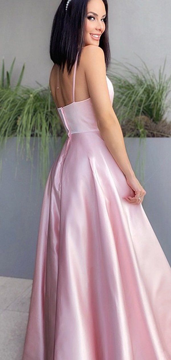 Robe de demoiselle d'honneur rose en satin à col en V et bretelles spaghetti - RF0449
