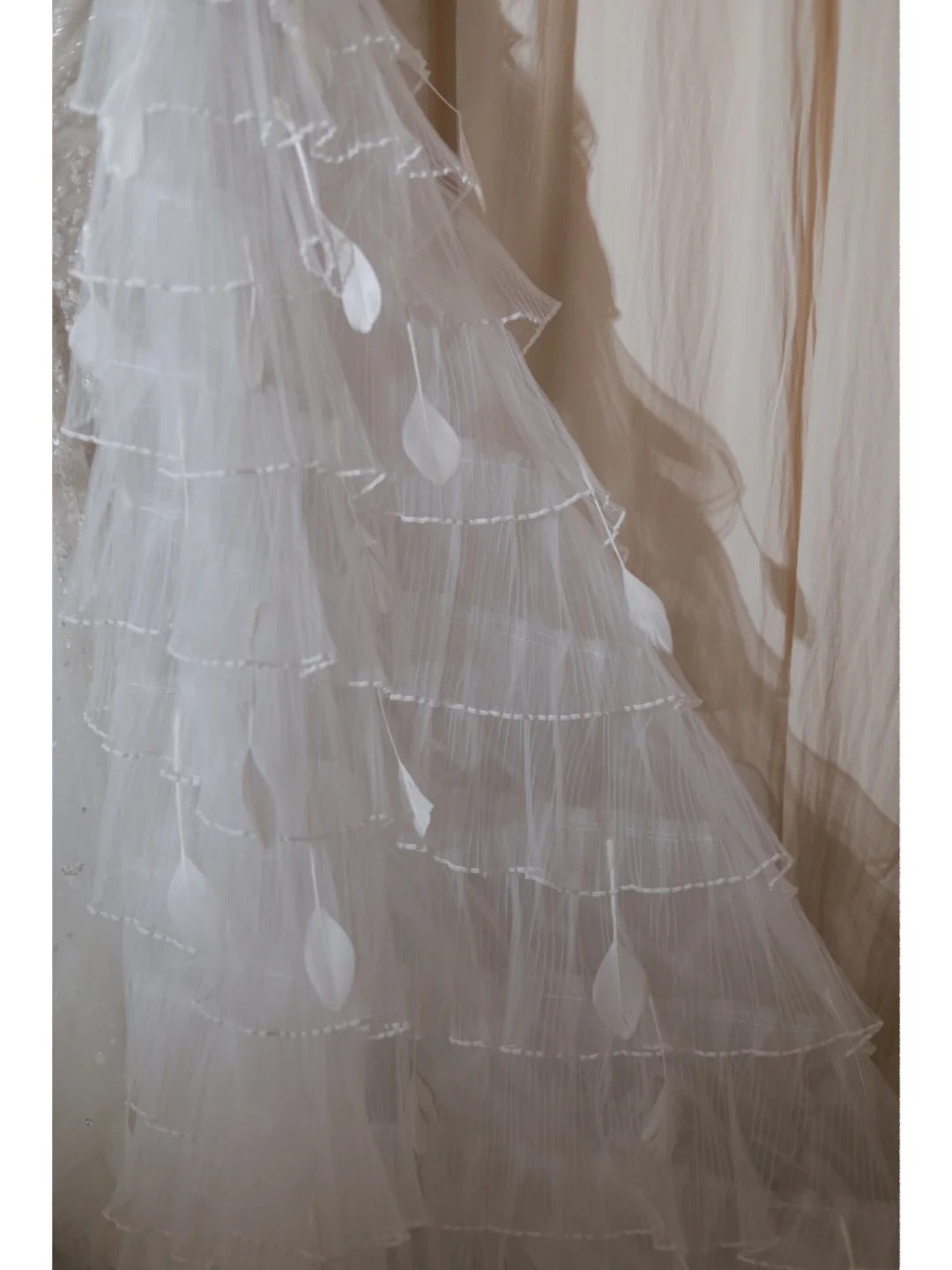 Gorgeous Sweetheart Neck Sheath Evening Dress Tulle Beaded Wedding Dress with Train RF0520