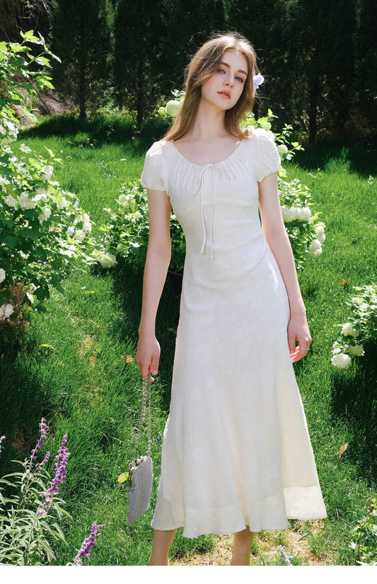 Weißes A-Linien-Kleid im französischen Stil mit quadratischem Ausschnitt und kurzen Ärmeln RF0572