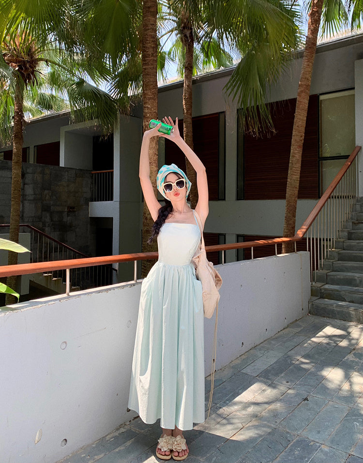 Süßes, mintgrünes, rückenfreies A-Linien-Sommerkleid mit Trägern RF0649