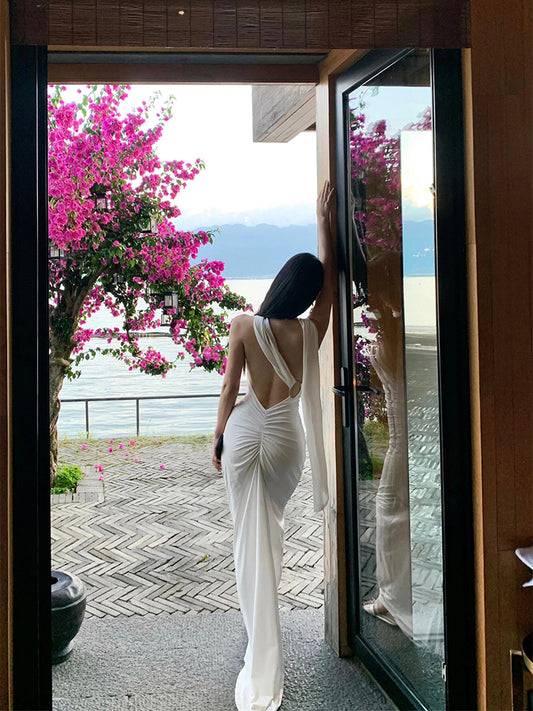 Elegantes weißes One-Shoulder-Bodycon-Satinkleid RF0709
