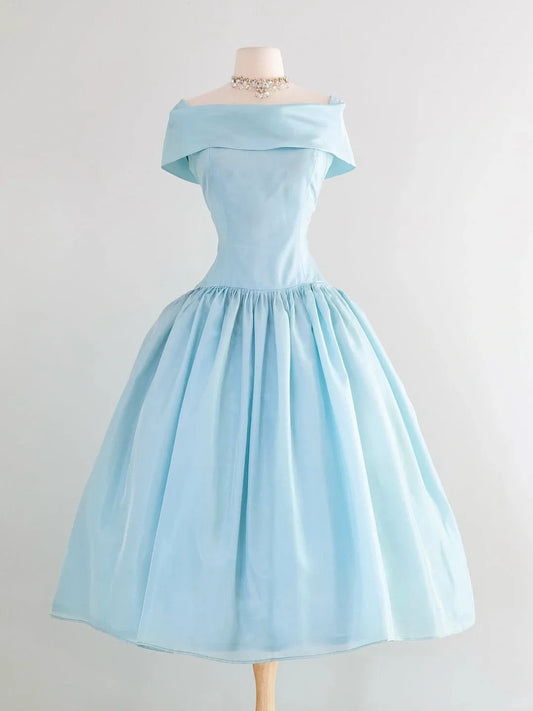 Elegantes blaues schulterfreies A-Linien-Satin-Langballkleid Homecoming-Kleid RF0722