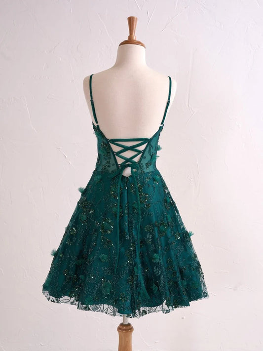 Wunderschöne grüne Spaghettiträger A-Linie Tüll Applikationen Kurzes Ballkleid Homecoming Kleid mit Pailletten RF0727