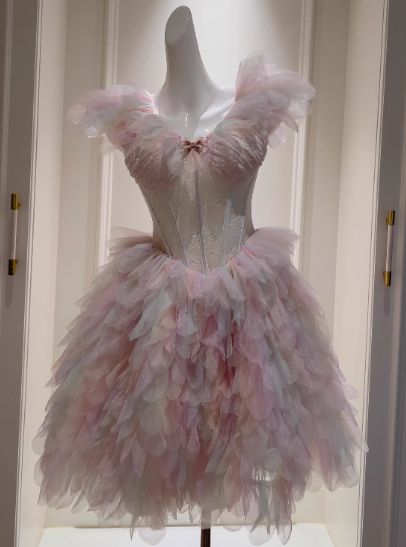 Märchenhafte bunte Rundhals-A-Linie Tüll kurze Ballkleider Homecoming-Kleider RF0783