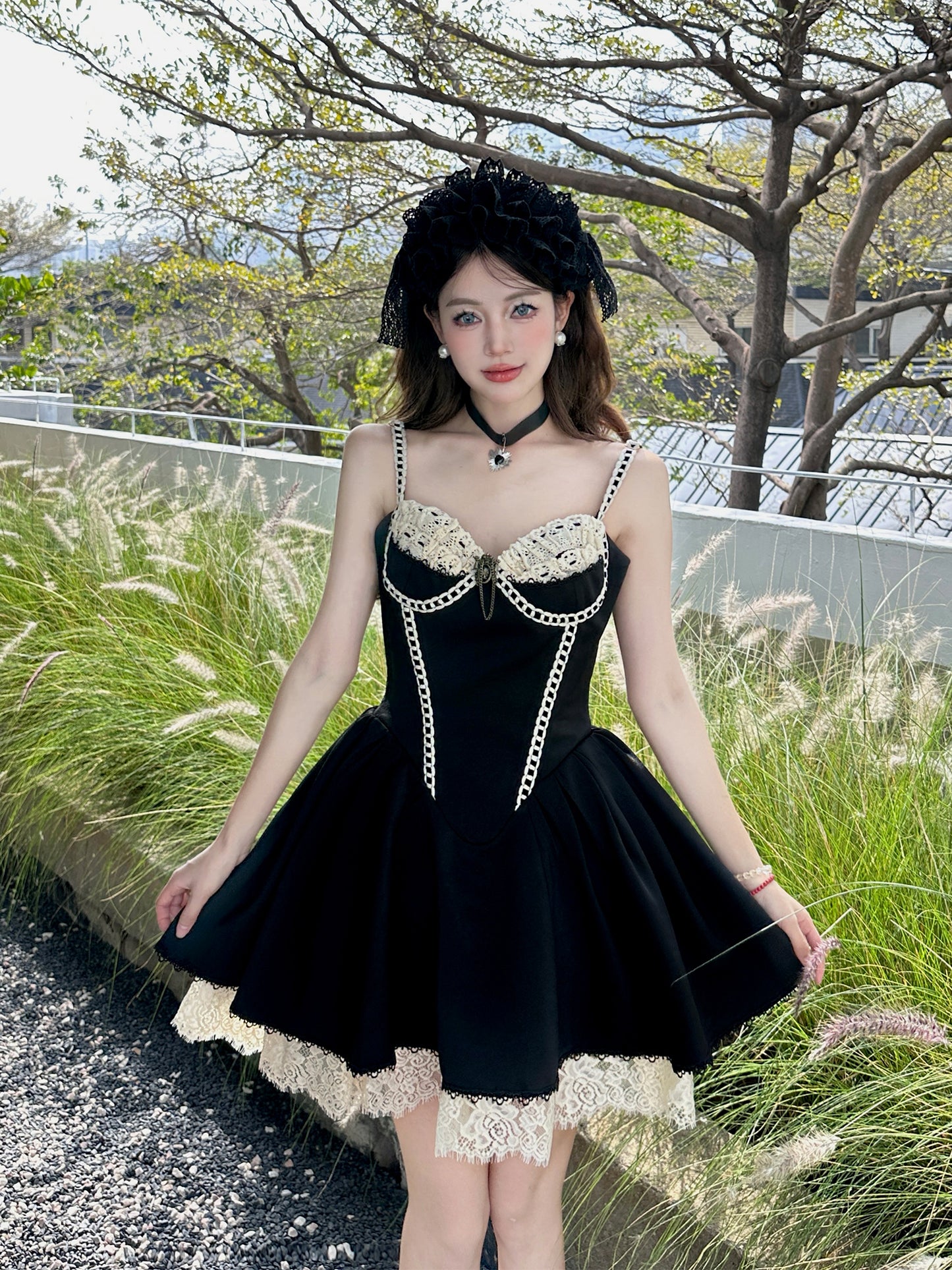 Süße schwarze Spaghettiträger A-Linie Spitze Satin kurze Ballkleider Homecoming Kleider RF0797