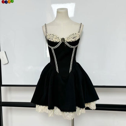 Süße schwarze Spaghettiträger A-Linie Spitze Satin kurze Ballkleider Homecoming Kleider RF0797