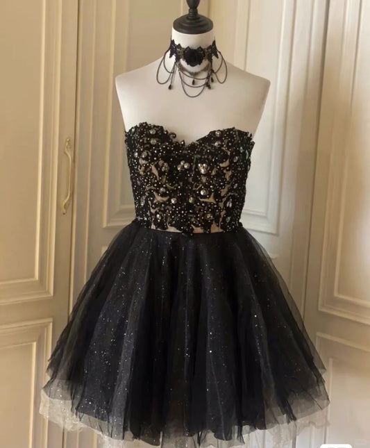 Vintage Schwarzes trägerloses A-Linien-Tüll-Kurzballkleid mit Perlenbesatz RF0823