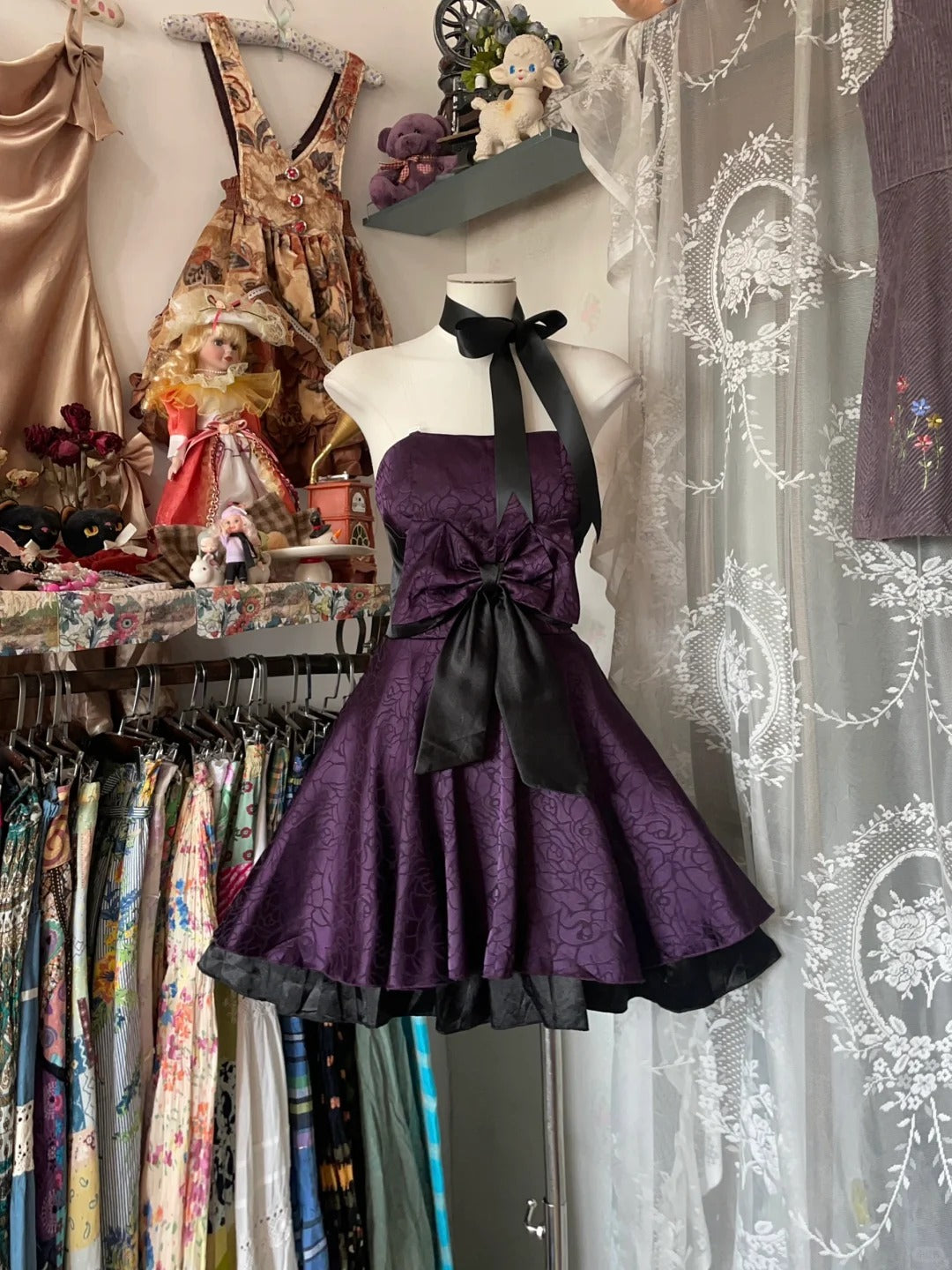 Elegante Lila Trägerlose A-Linie Jacquard Satin Kurze Ballkleider Homecoming Kleider RF0864