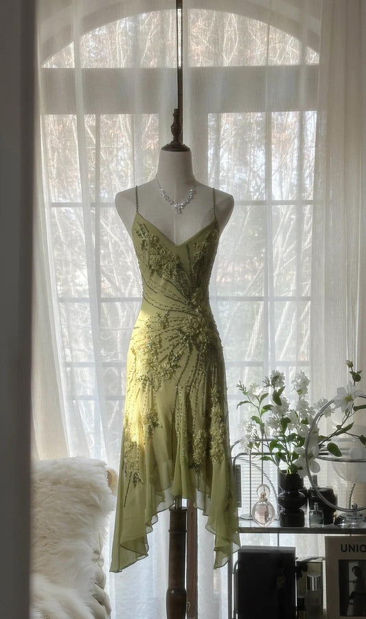 Elegante grüne Spaghettiträger Etuikleid Chiffon Perlen Kurzes Ballkleid RF0868
